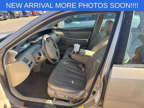 Used 2001 Toyota Avalon XLS FWD image 16