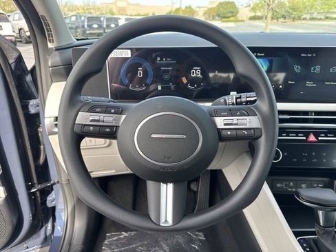 New 2026 Hyundai Tucson SEL FWD image 24
