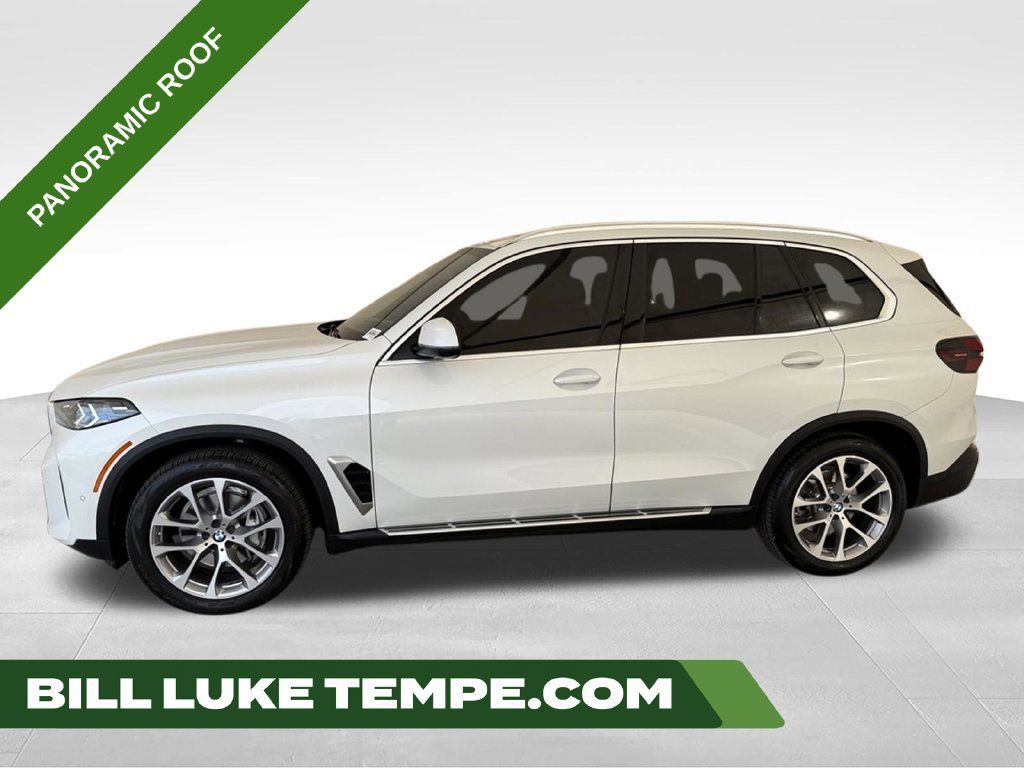Used 2024 BMW X5 xDrive40i w/ Premium Package AWD/4WD image 1
