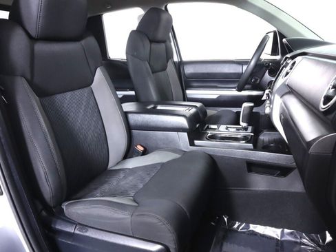 Used 2015 Toyota Tundra SR5 w/ SR5 Upgrade Package image 42