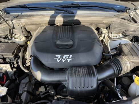 Used 2014 Jeep Grand Cherokee Overland w/ Advanced Technology Group image 32