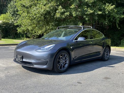 Used 2018 Tesla Model 3 Long Range AWD/4WD image 5