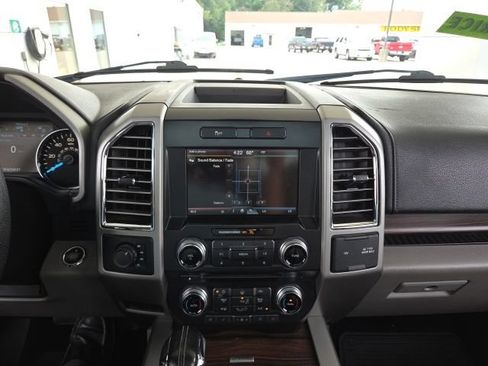 Used 2015 Ford F150 Lariat w/ Equipment Group 502A Luxury AWD/4WD image 73
