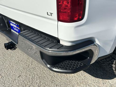 Used 2021 Chevrolet Silverado 1500 LT RWD image 12