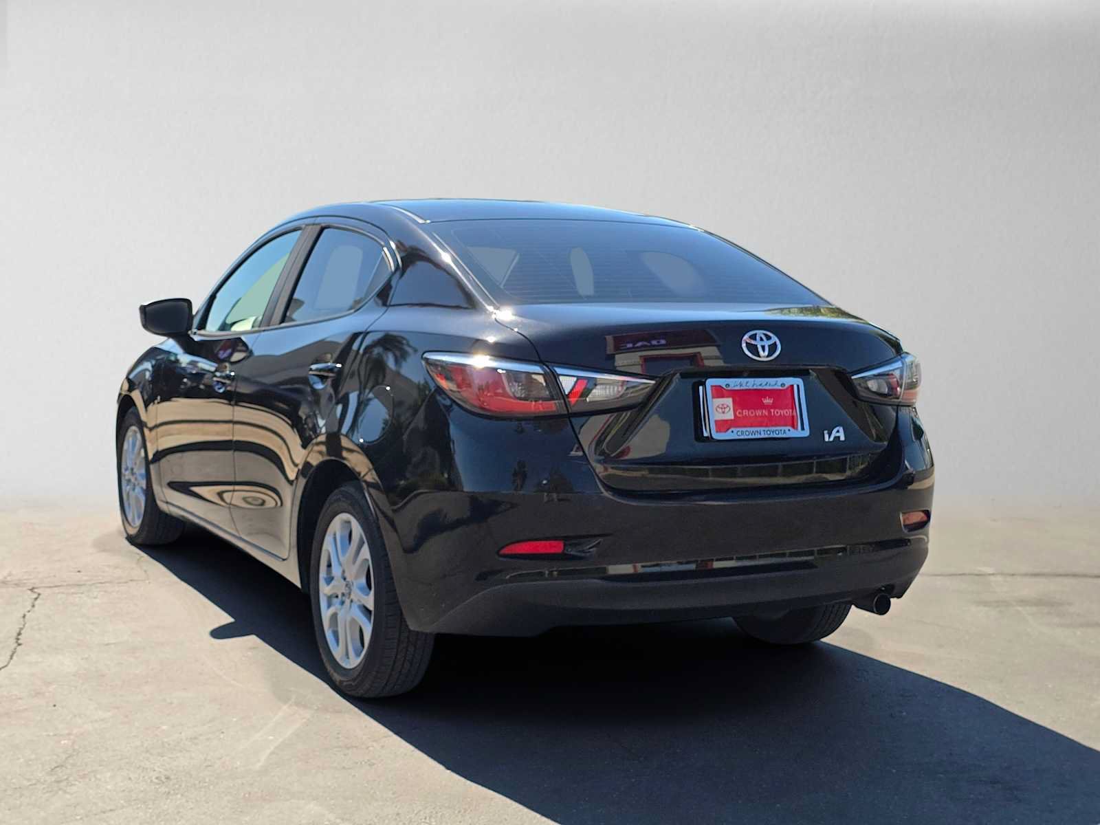 Used 2017 Toyota Yaris iA FWD image 5