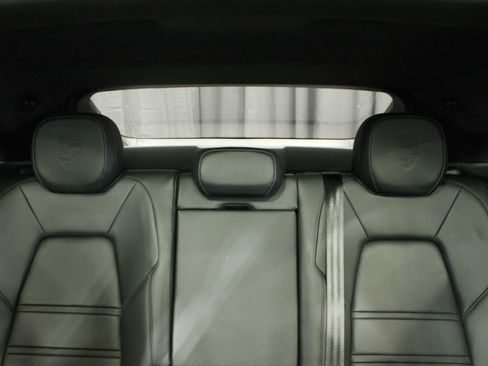 Certified 2025 Porsche Cayenne GTS image 38