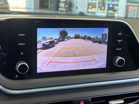 Used 2023 Hyundai Sonata SE FWD image 17