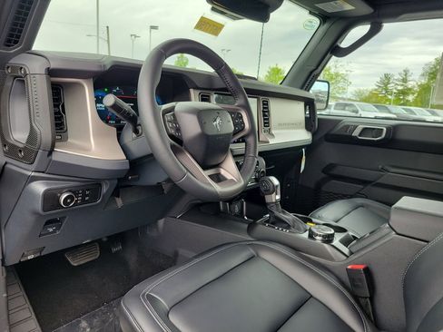 New 2026 Ford Bronco Outer Banks AWD/4WD image 21