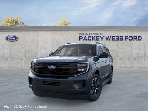 New 2026 Ford Expedition Active image 2
