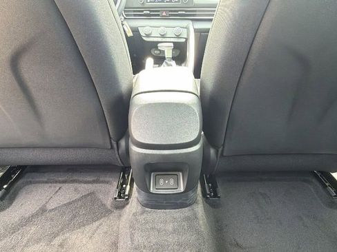 New 2026 Hyundai Elantra SE image 21