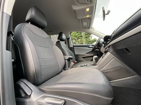 Used 2022 Volkswagen Taos SE image 12