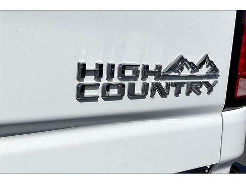 Used 2024 Chevrolet Silverado 3500 High Country w/ High Country Premium Package image 8