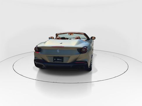 Certified 2023 Ferrari Portofino M RWD image 7