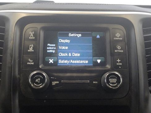 Used 2016 Jeep Cherokee Sport image 25