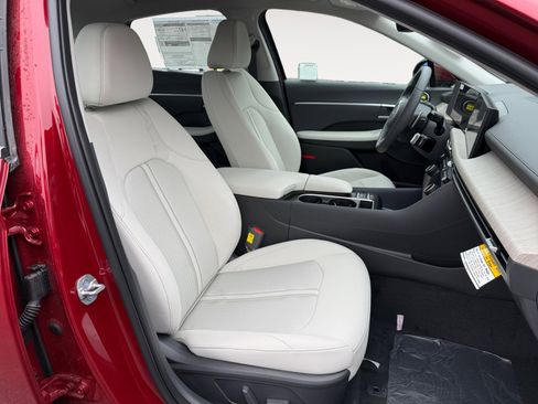 New 2025 Hyundai Sonata SEL image 19