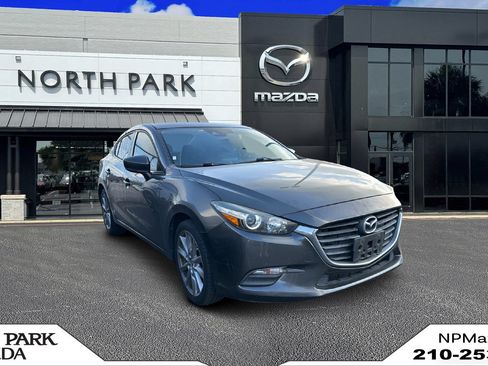 Used 2017 MAZDA MAZDA3 Touring FWD image 1