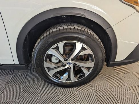 Certified 2020 Subaru Outback Limited image 20