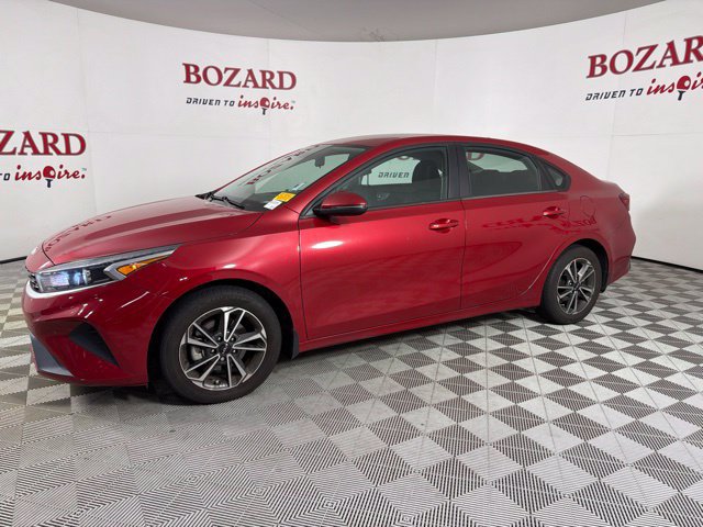 Used 2022 Kia Forte LXS w/ LXS Technology Package FWD image 5
