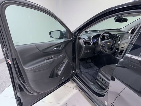 Used 2020 Chevrolet Equinox Premier AWD/4WD image 11