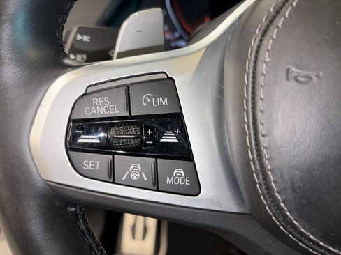 Used 2022 BMW X5 xDrive40i w/ M Sport Package AWD/4WD image 29
