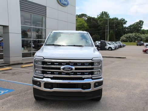 Used 2026 Ford F250 Lariat AWD/4WD image 8