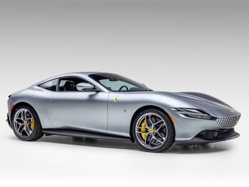 Used 2023 Ferrari Roma image 9