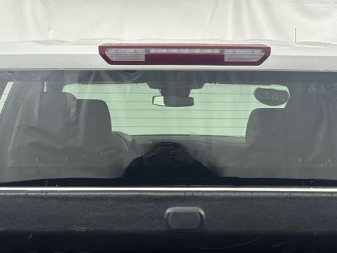 Used 2022 Chevrolet Silverado 1500 LT image 16