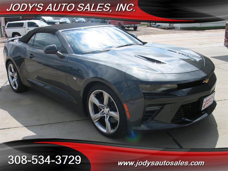 Used 2018 Chevrolet Camaro SS RWD image 1