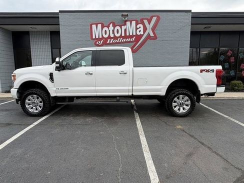 Used 2019 Ford F250 Platinum w/ Platinum Ultimate Package AWD/4WD image 1