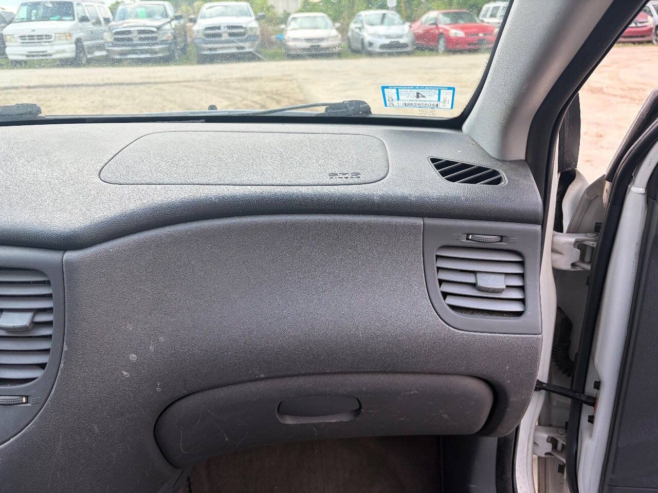 Used 2009 Kia Rio5 w/ PWR Pkg FWD image 13