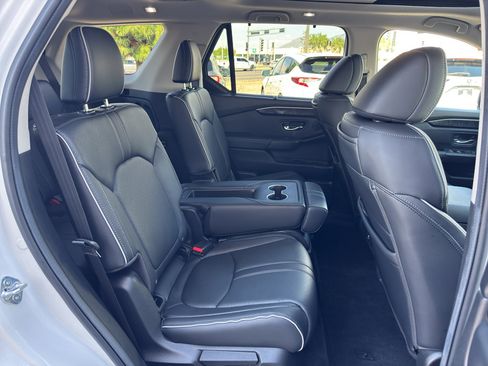 Used 2025 Honda Pilot Elite image 20