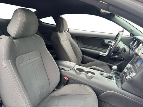 Used 2022 Ford Mustang GT RWD image 14