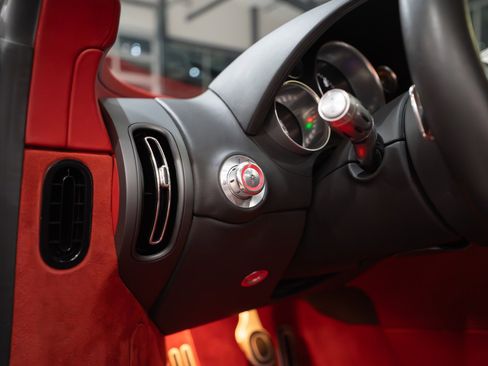 Used 2008 Bugatti Veyron AWD/4WD image 16