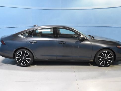 Used 2024 Honda Accord Touring image 24