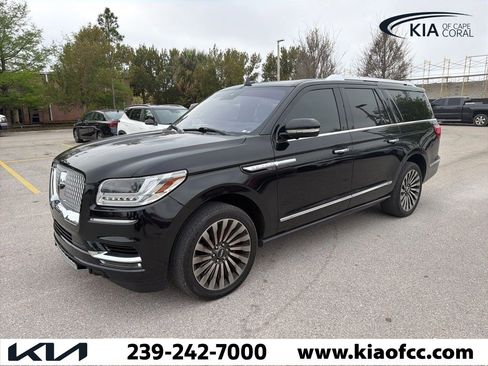 Used 2019 Lincoln Navigator L Reserve image 2