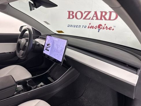 Used 2019 Tesla Model 3 Performance image 17