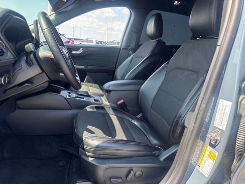 Used 2024 Ford Escape ST-Line w/ Tech Pack #1 FWD image 16