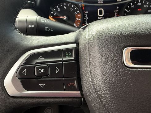 Used 2025 Jeep Compass Limited AWD/4WD image 14