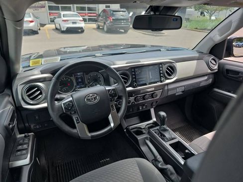 Used 2023 Toyota Tacoma SR5 AWD/4WD image 5