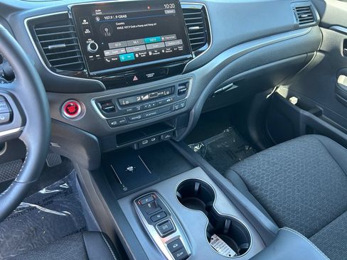 Certified 2025 Honda Ridgeline Sport image 24