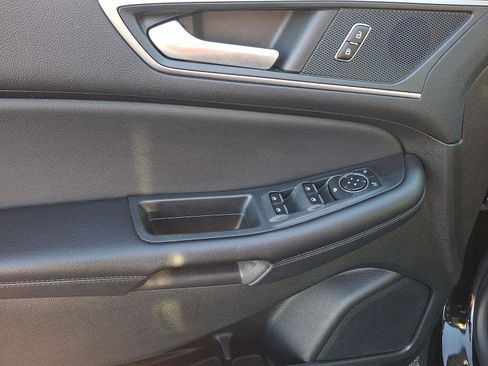 Used 2024 Ford Edge SEL image 12