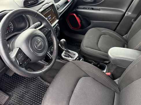 Used 2022 Jeep Renegade Latitude w/ Convenience Group image 11