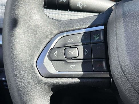 Certified 2024 Jeep Compass Latitude image 19