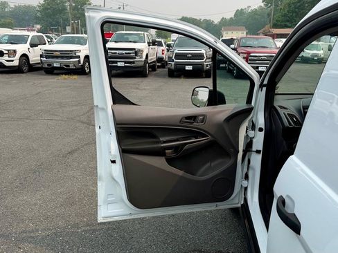 Used 2022 Ford Transit Connect XL FWD image 14