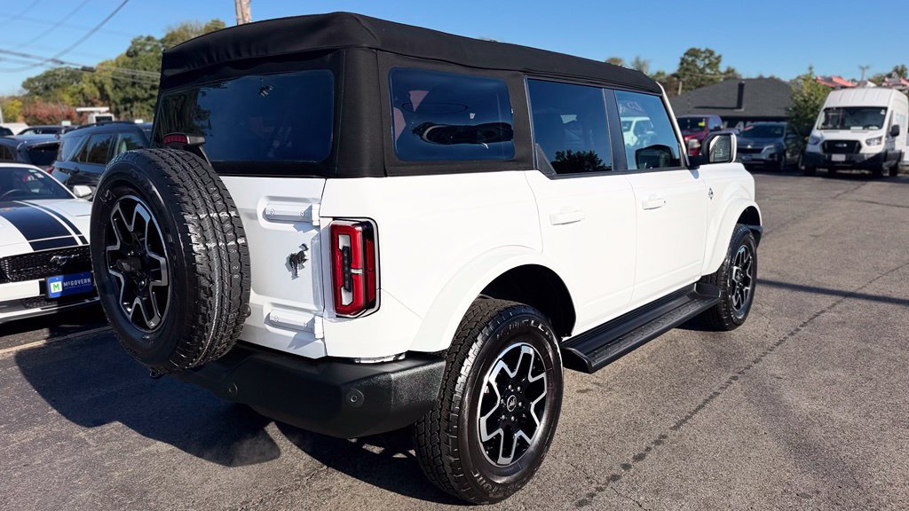 Used 2025 Ford Bronco Outer Banks AWD/4WD image 8