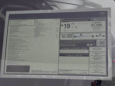 New 2025 Land Rover Discovery Metropolitan Edition image 32