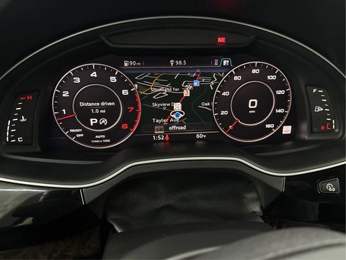 Used 2018 Audi Q7 3.0T Premium Plus image 23