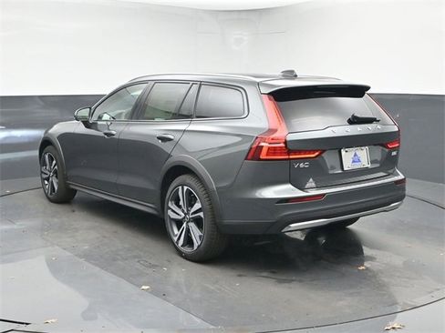 New 2026 Volvo V60 B5 Cross Country Plus w/ Protection Package Premier image 6