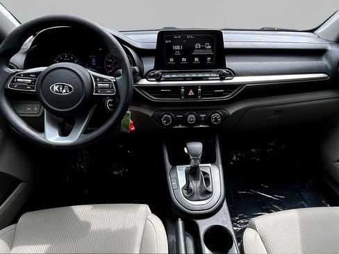 Used 2020 Kia Forte LXS FWD image 7