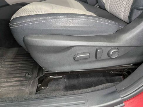 Used 2023 Subaru Forester Premium image 38